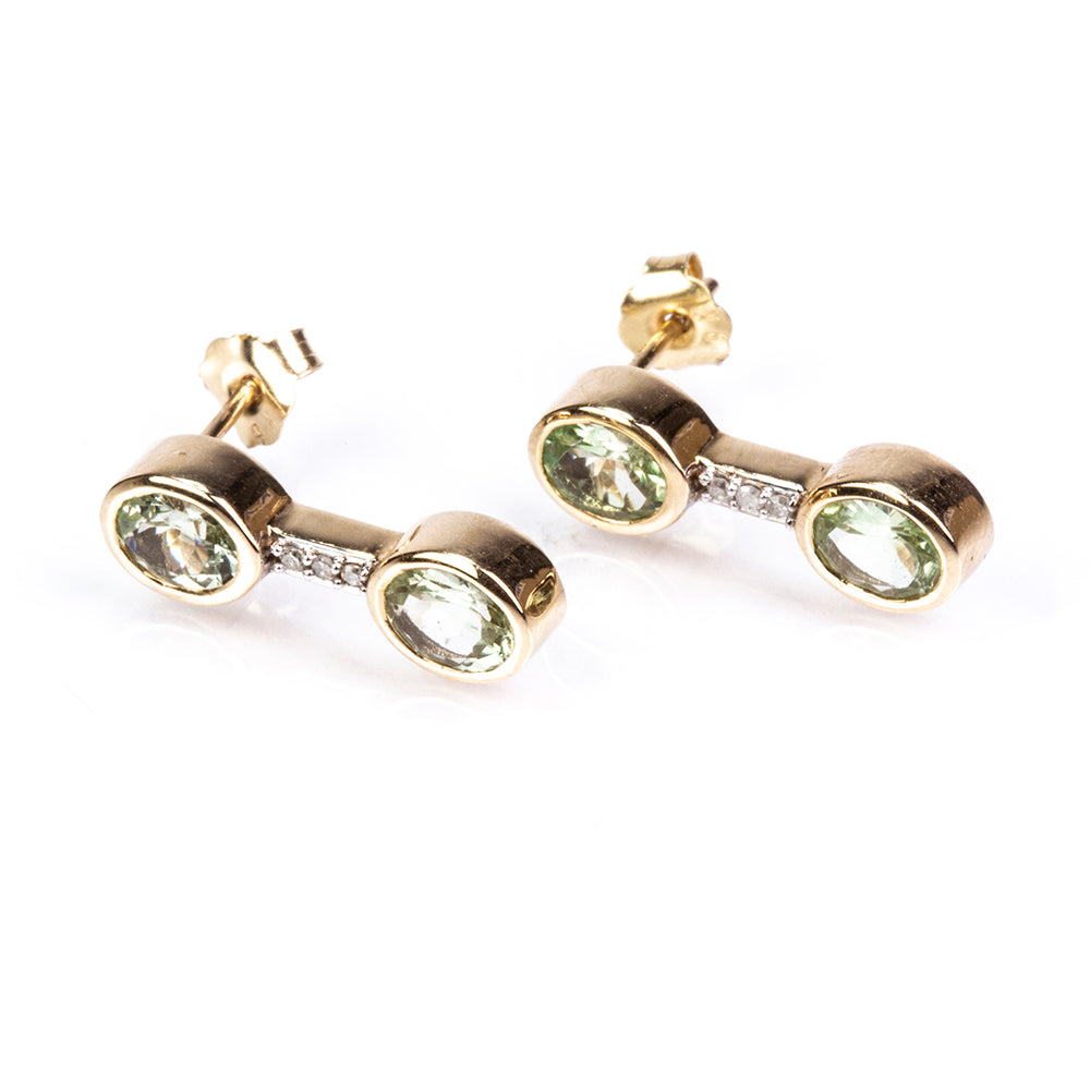 Pendientes de Oro 9K con Granate Kijani y Diamante blanco