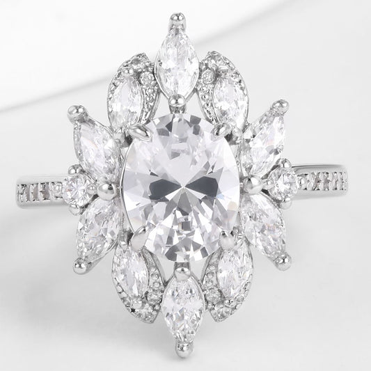 Anillo de Aleación Bañado en Oro con Cristal Emporia® Blanco