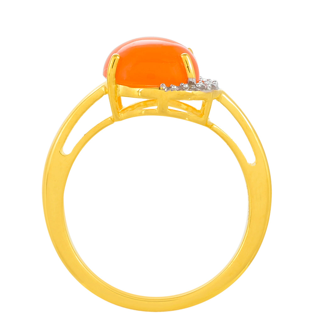 Anillo de Plata Bañada en Oro con Cornalina y Topacio Blanco