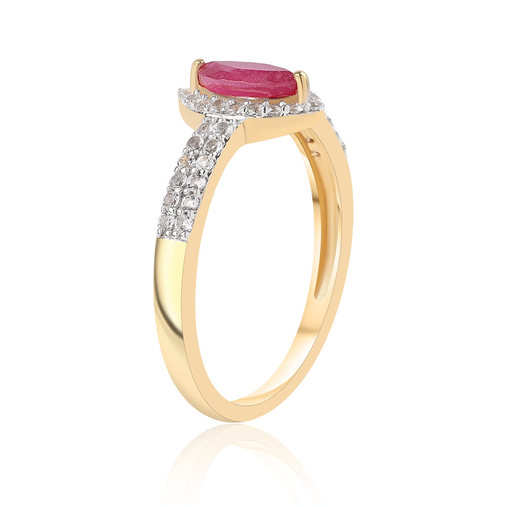 Anillo de Plata Bañada en Oro con Rubí de Mozambique y Topacio Blanco