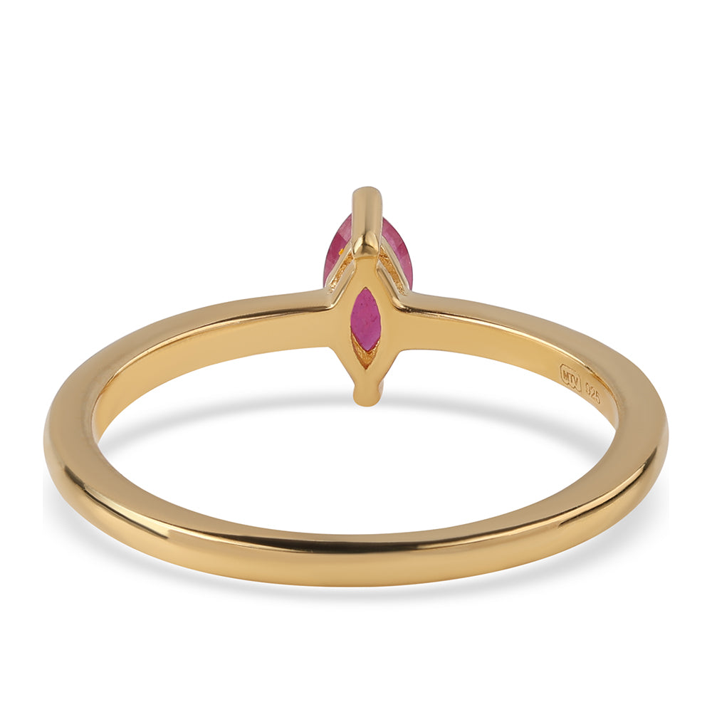 Anillo de Plata Bañada en Oro con Rubí de Mozambique