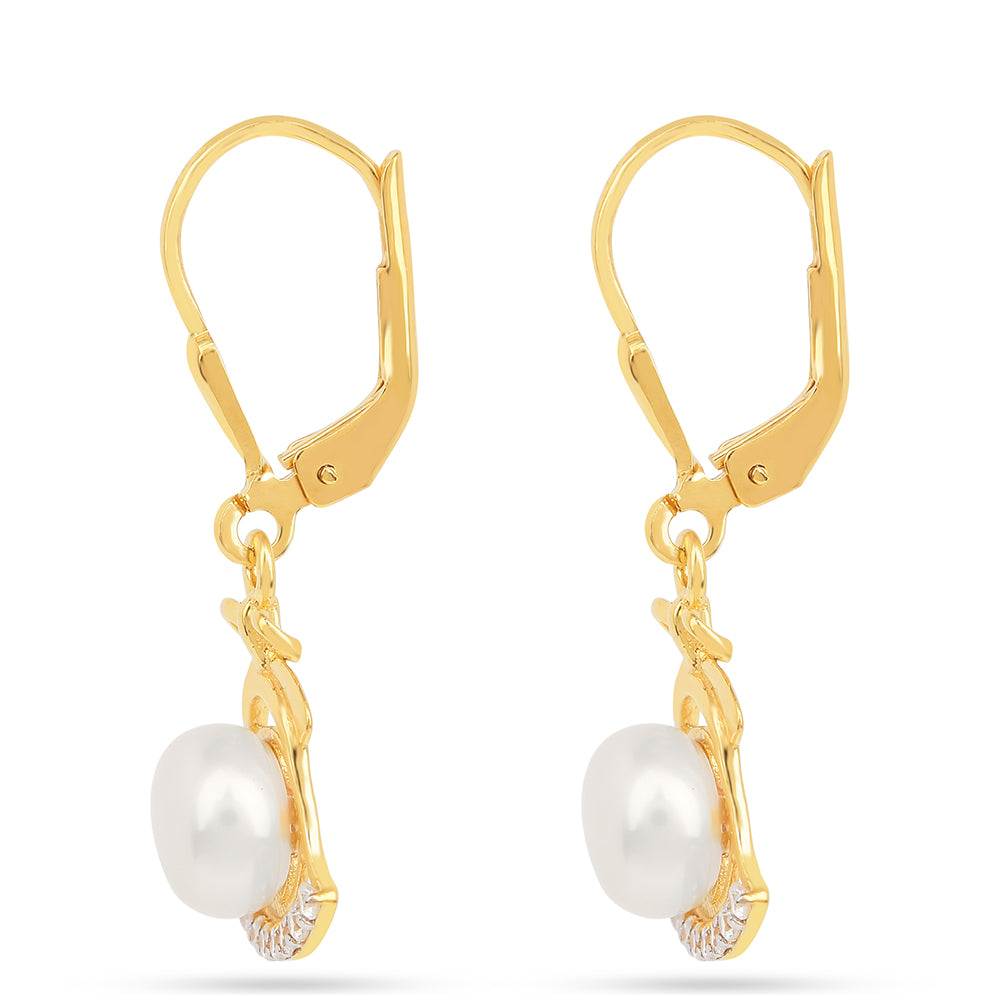 Pendientes de Plata Bañada en Oro con Perla de Agua Dulce Crema