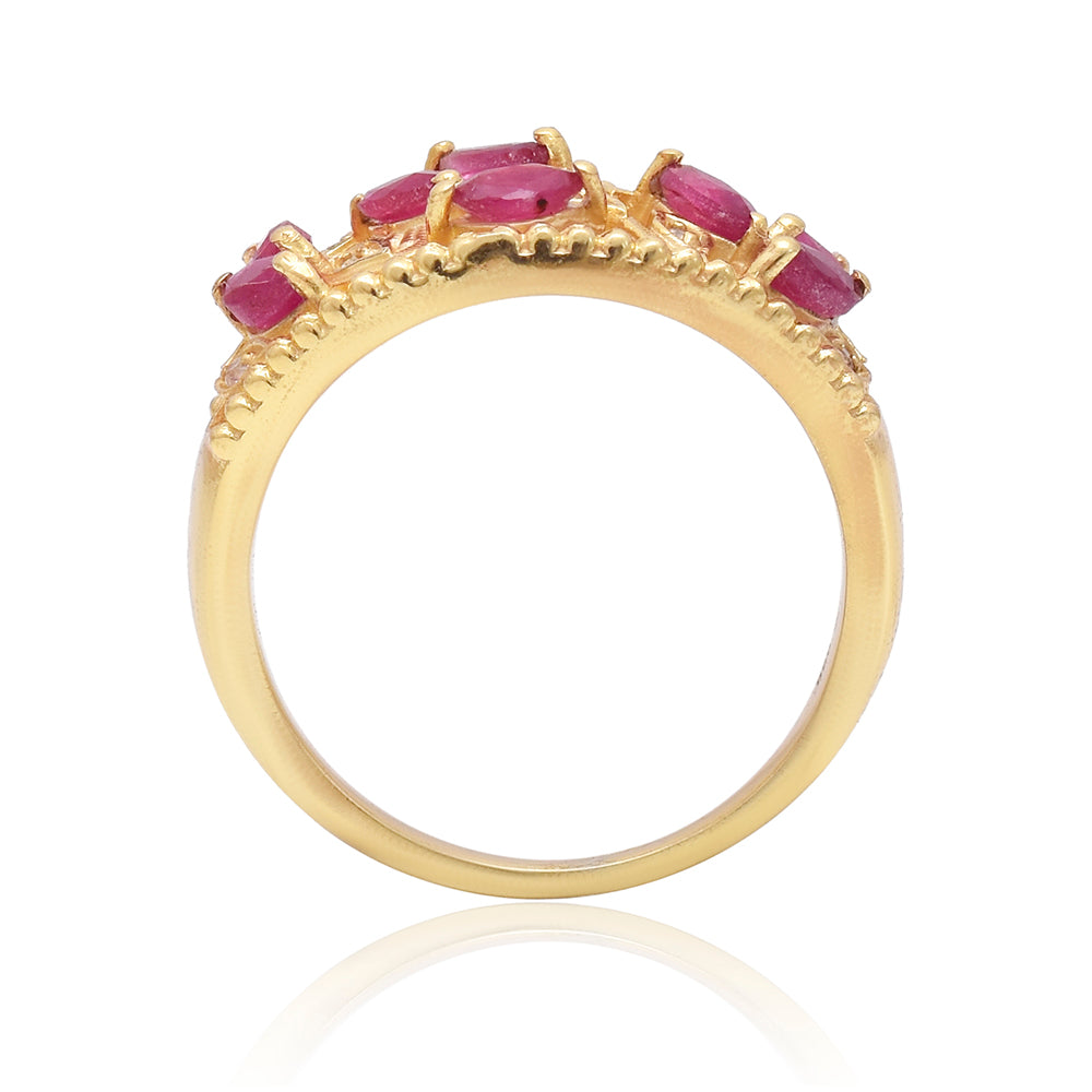 Anillo de Plata Bañada en Oro con Rubí de Madagascar y Topacio Blanco