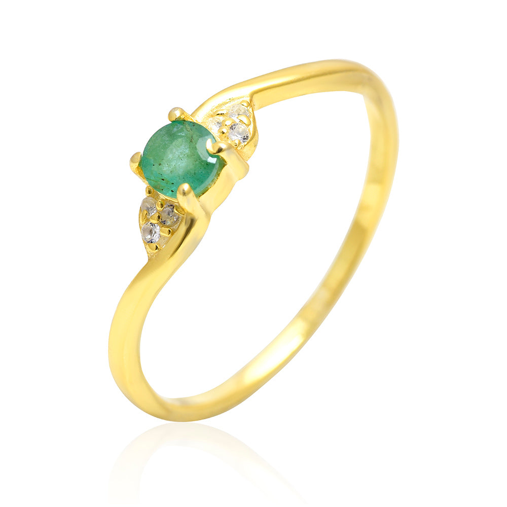 Anillo de Plata Bañada en Oro con Esmeralda de Brasil y Topacio Blanco