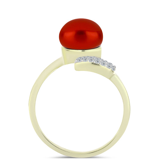 Anillo de Plata Bañada en Oro con Perla roja de río y Topacio Blanco