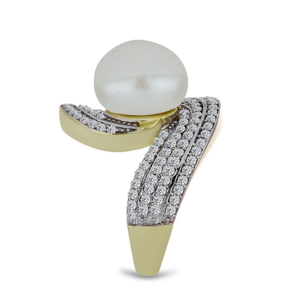 Anillo de Plata Bañada en Oro con Perla blanca de agua dulce y Topacio Blanco