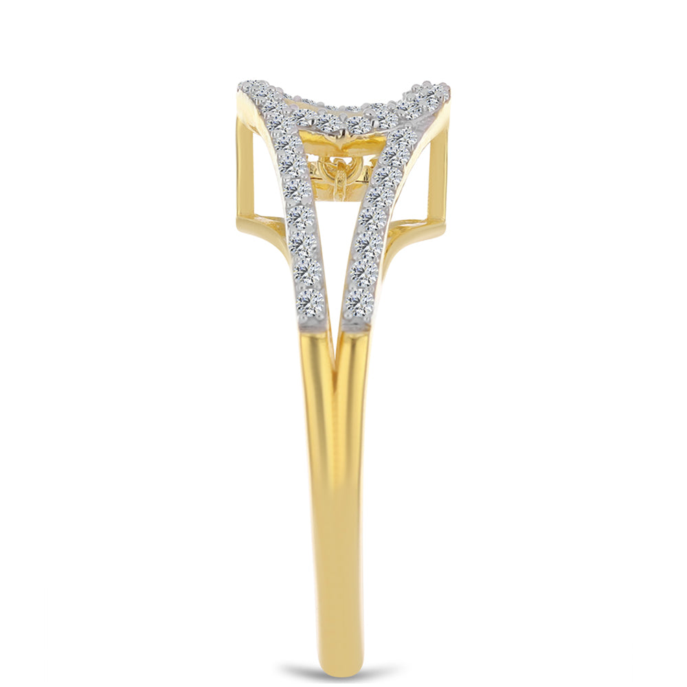 Anillo de Plata Bañada en Oro con Diamante Cognac y Topacio Blanco