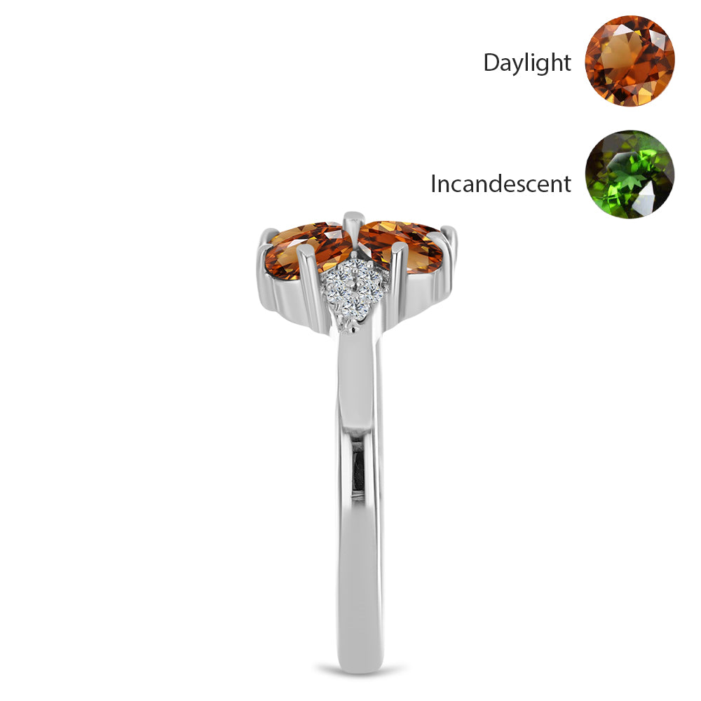 Anillo de Plata con Zultanita de Anatolia certificado y cultivado en laboratorio y Topacio Blanco