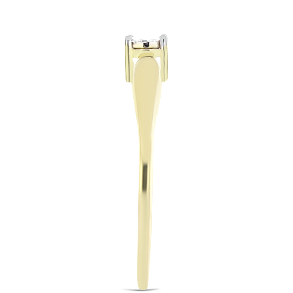 Anillo de Plata Bañada en Oro con Diamante blanco