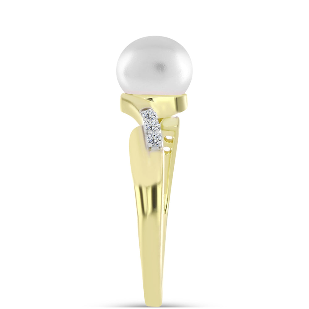 Anillo de Plata Bañada en Oro con Perla de Agua Dulce y Topacio Blanco