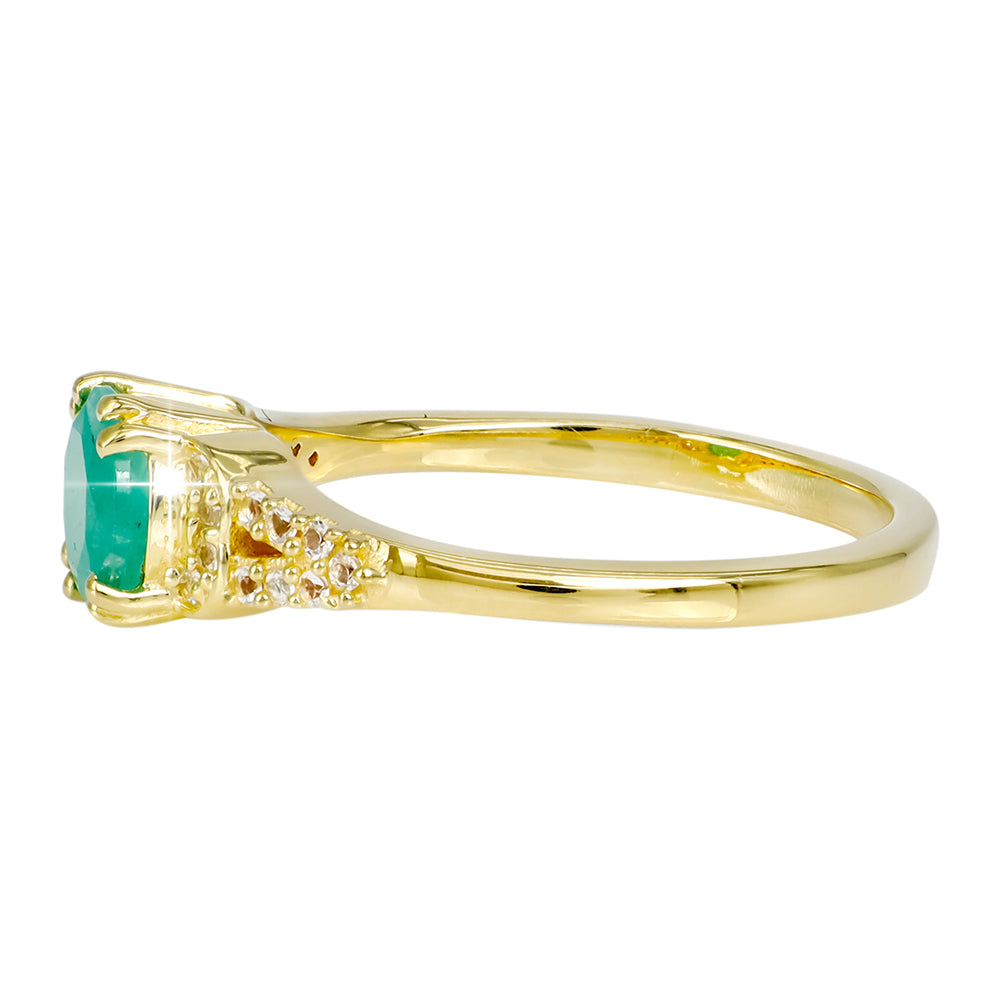 Anillo de Plata Bañada en Oro con Esmeralda de Sakota y Topacio Blanco