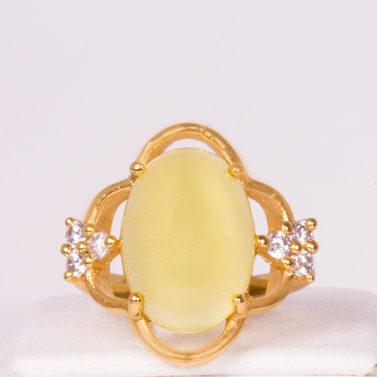 Anillo de Aleación Bañado en Oro con Cristal Emporia® Blanco ( Anillo )