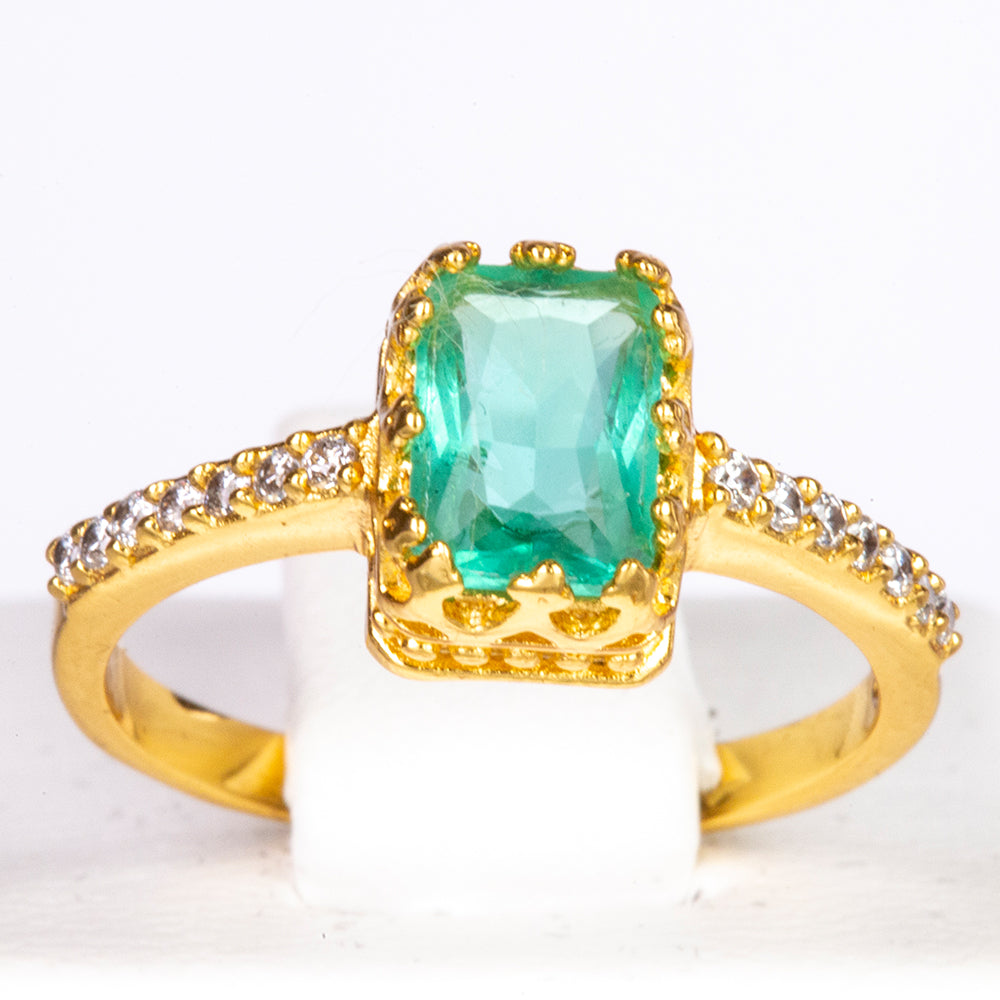 Anillo de Aleación Bañado en Oro con Cristal Emporia® Verde y Cristal Emporia® Blanco