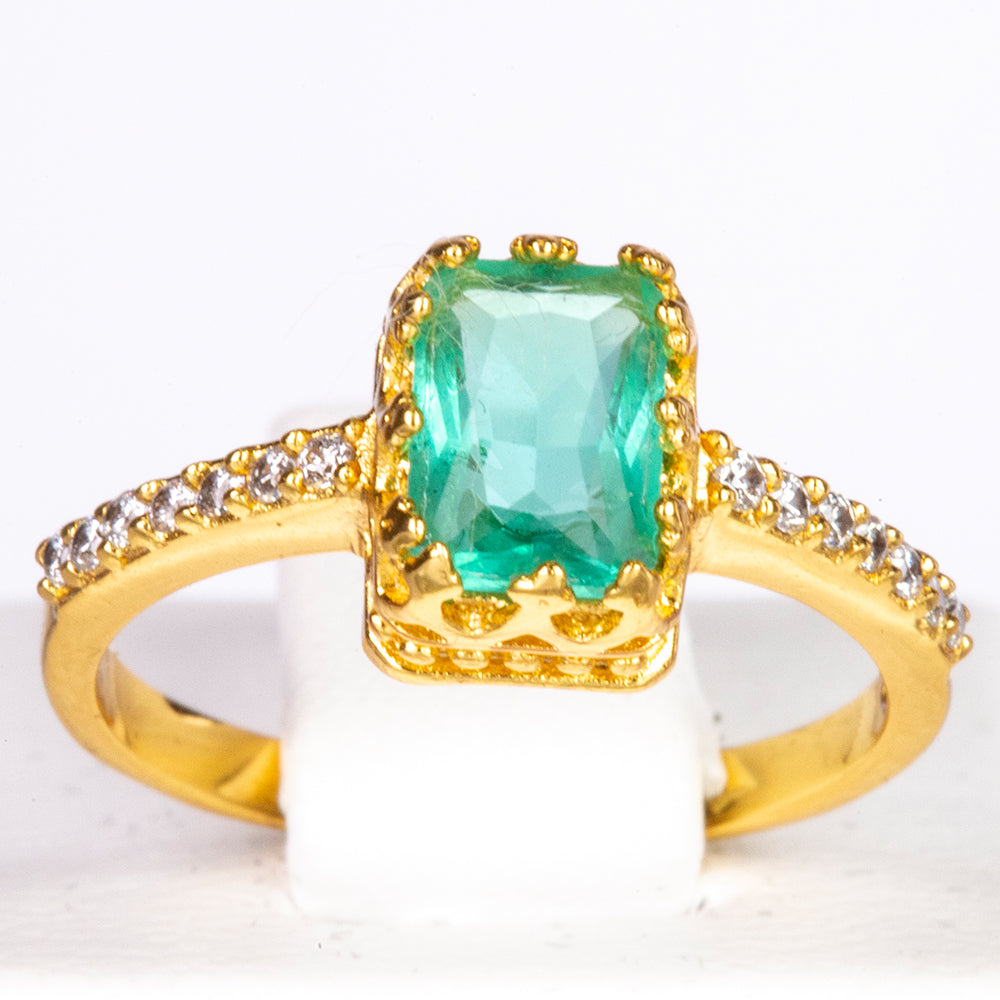 Anillo de Aleación Bañado en Oro con Cristal Emporia® Verde y Cristal Emporia® Blanco 2 