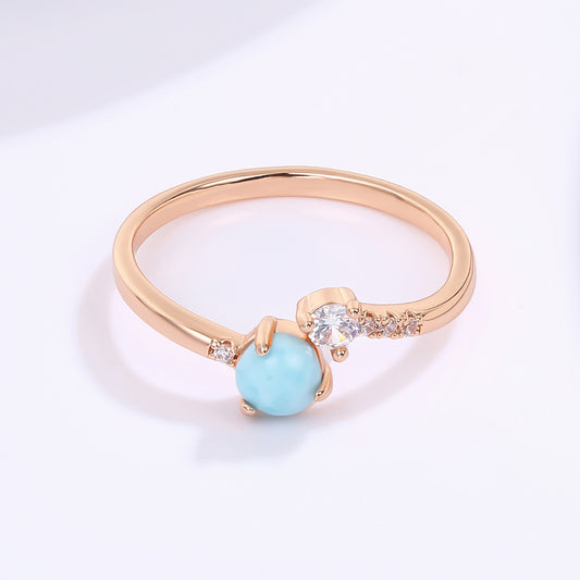 Anillo de Aleación Bañado en Oro con Cristal Emporia® Azul y Cristal Emporia® Blanco