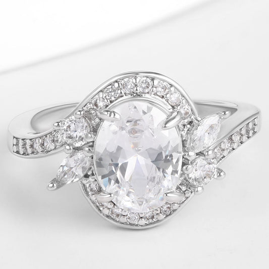 Anillo de Aleación Bañado en Oro con Cristal Emporia® Blanco