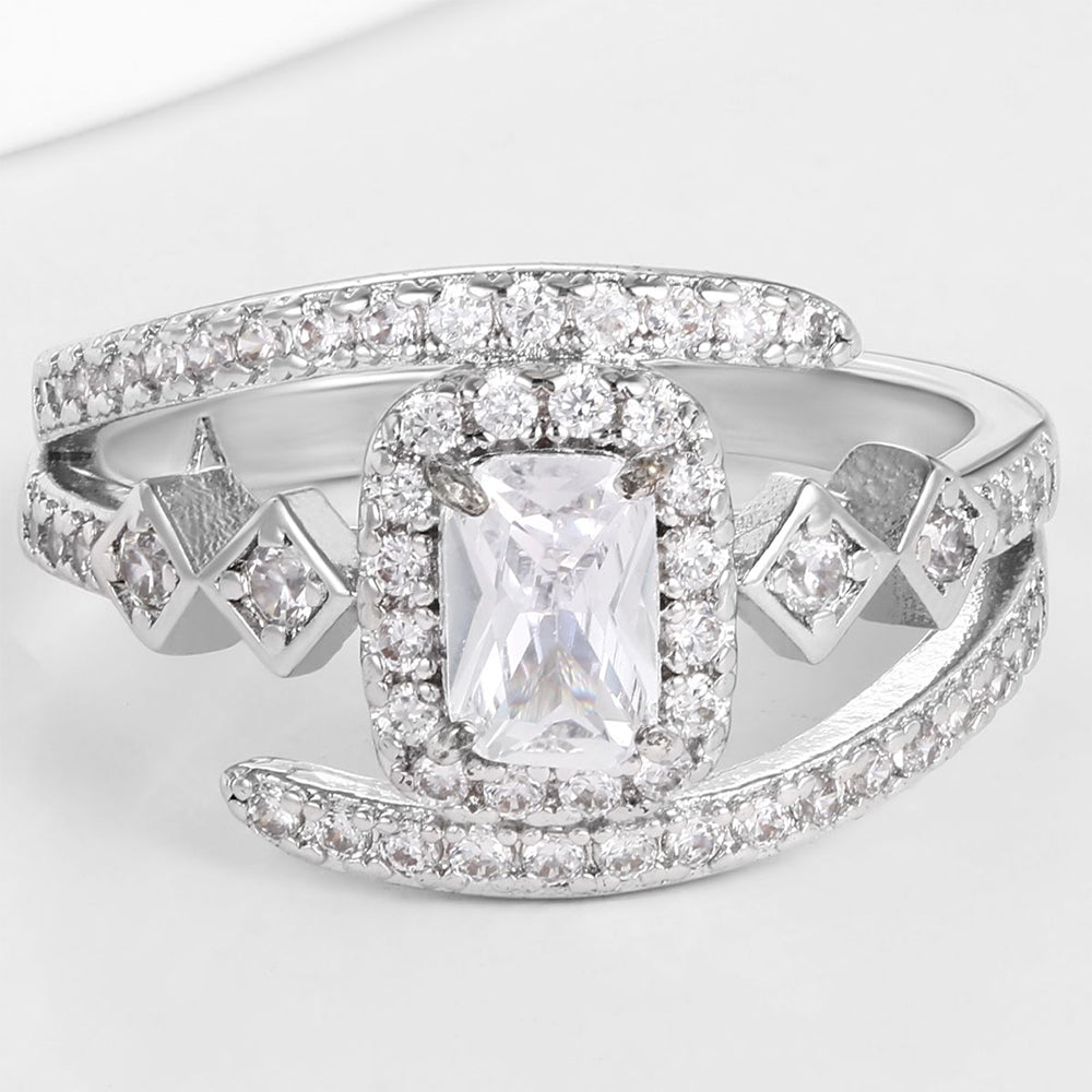 Anillo de Aleación Bañado en Oro con Cristal Emporia® Blanco 1 