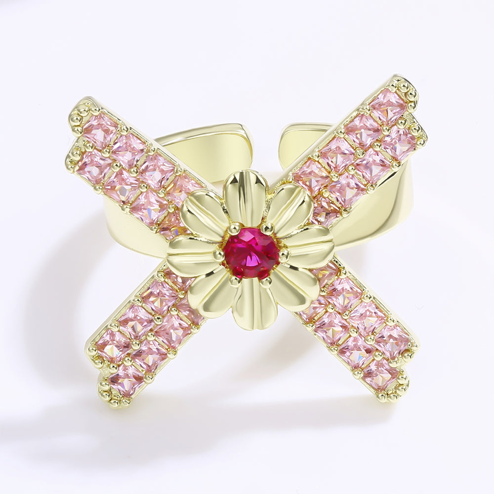 Anillo de Aleación Bañado en Oro con Cristal Emporia® Rojo y Cristal Emporia® Rosa