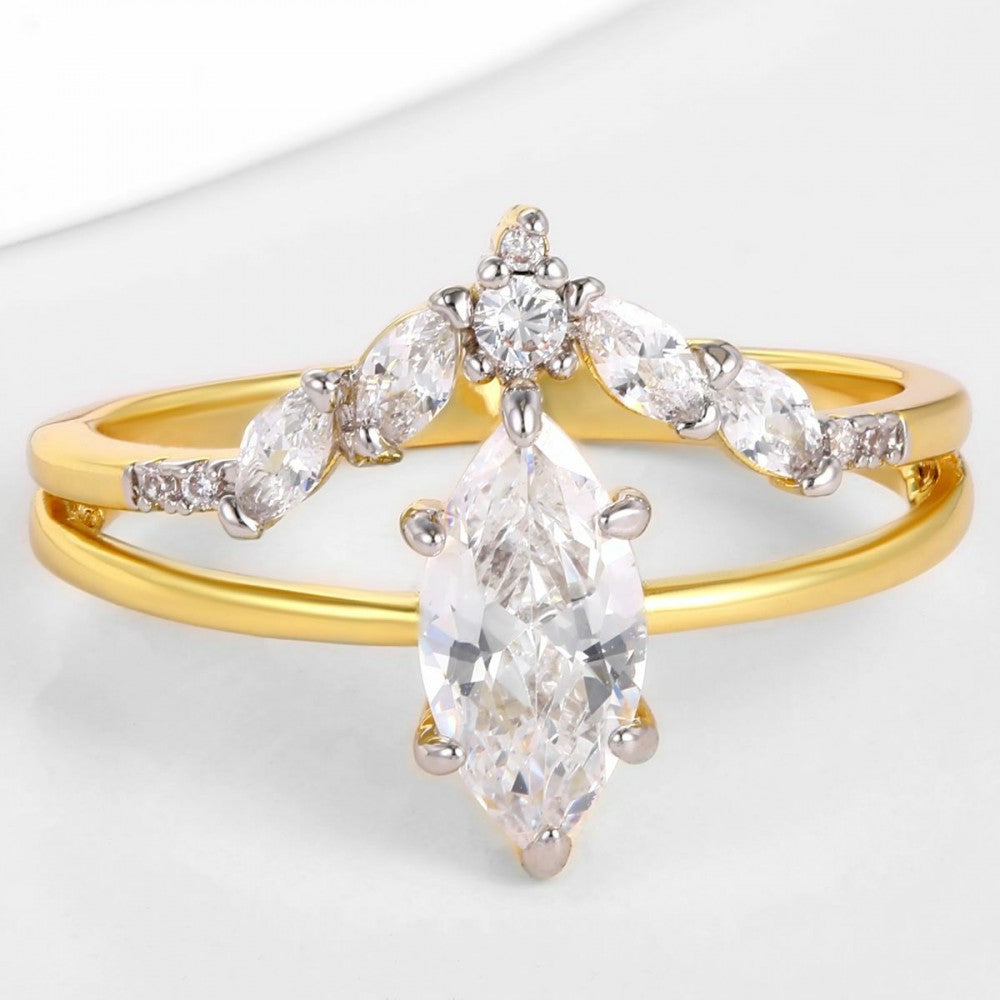 Anillo de Aleación Bañado en Oro con Cristal Emporia® Blanco 1 