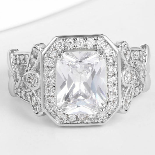 Anillo de Aleación Bañado en Oro con Cristal Emporia® Blanco