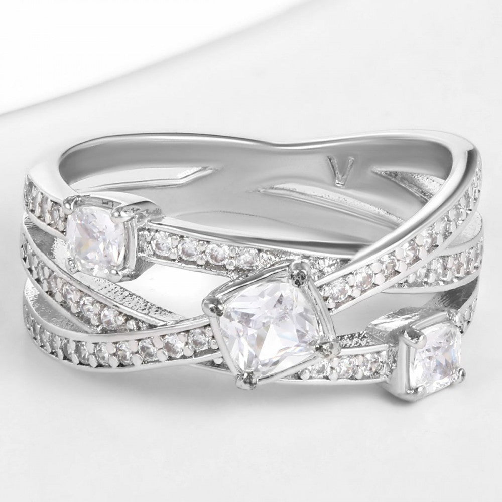 Anillo de Aleación Bañado en Oro con Cristal Emporia® Blanco 1 