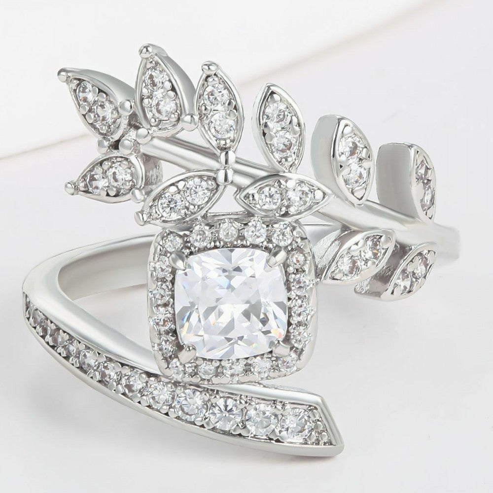 Anillo de Aleación Bañado en Oro con Cristal Emporia® Blanco 1 