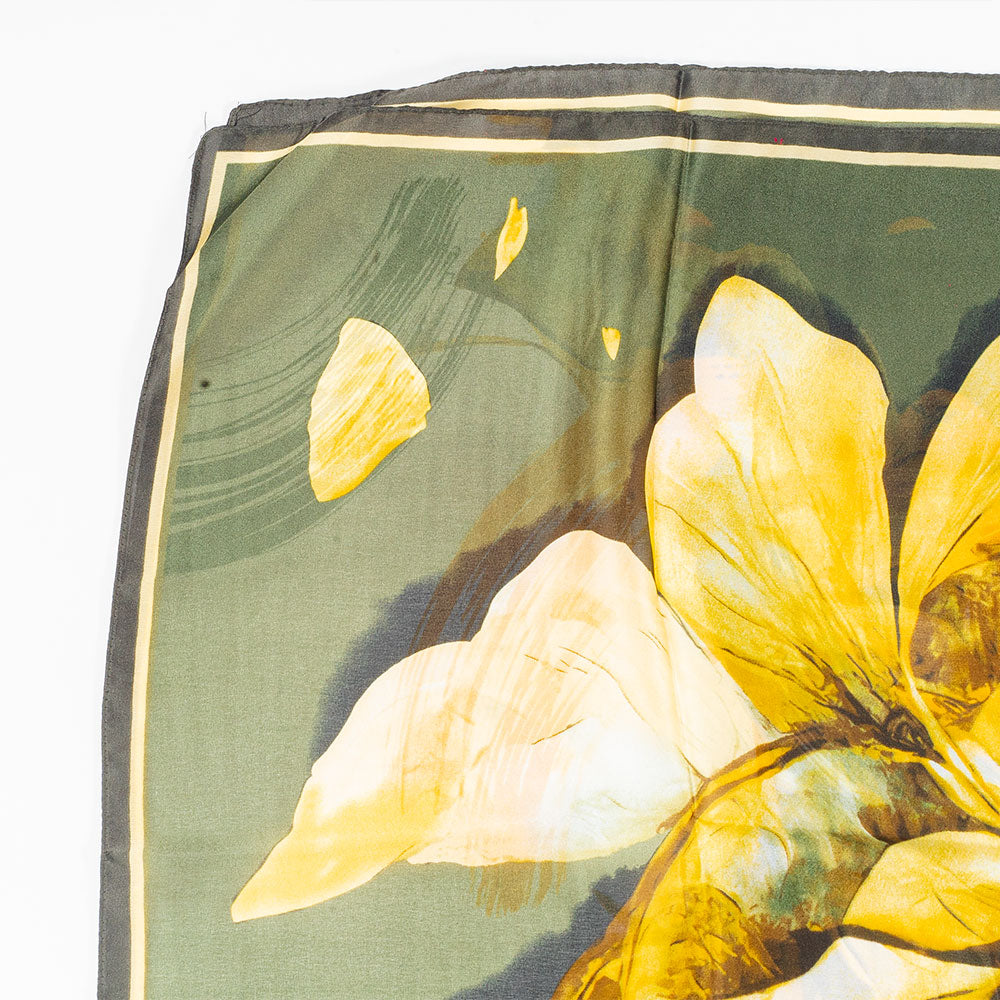 Bufanda impresión lilas , 85 x 180 cms, verde, 100% seda vegana