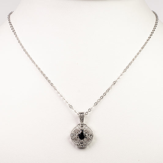 Conjunto de Aleación Bañado en Oro con Zafiro y Cristal Emporia® Blanco ( Collar +Pendientes +Colgante )