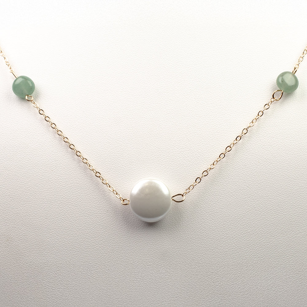 Collar de Aleación Bañado en Oro con Madreperla Blanca y Anenturina Verde 2 