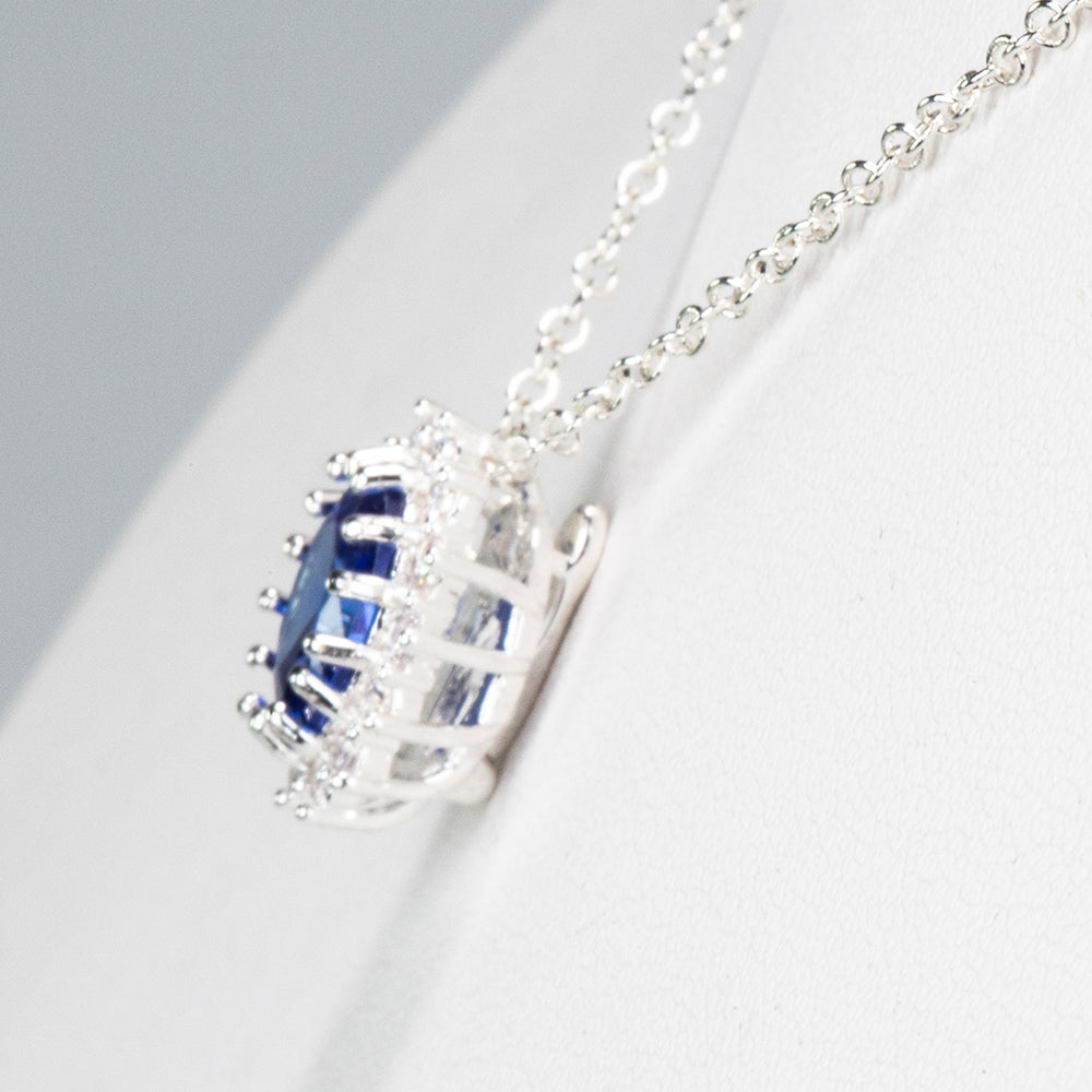 Conjunto de Aleación Bañado en Oro con Cristal Emporia® Azul y Cristal Emporia® Blanco ( Collar +Anillo ) 2 