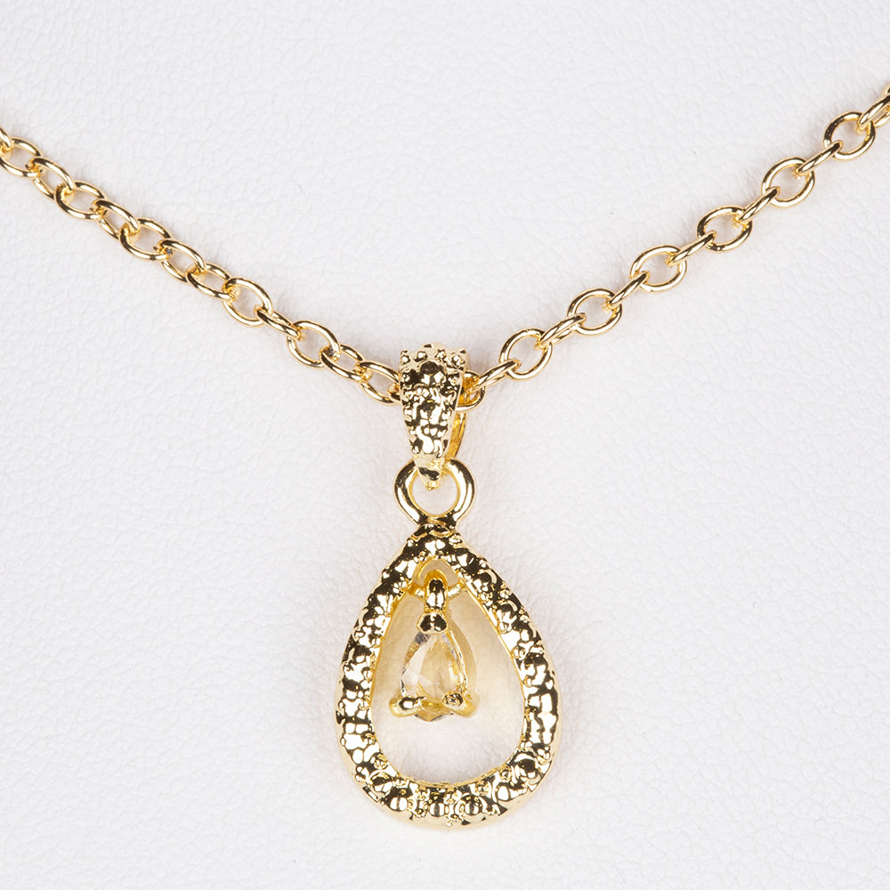 Reloj de Aleación Bañado en Oro con Rubí y Cristal Emporia® Blanco ( Collar +Pendientes +Colgante )