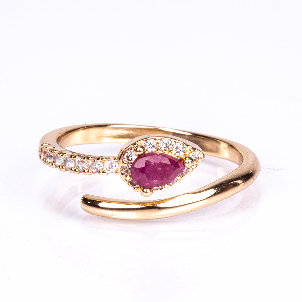 Anillo de Aleación Bañado en Oro con Rubí 1 