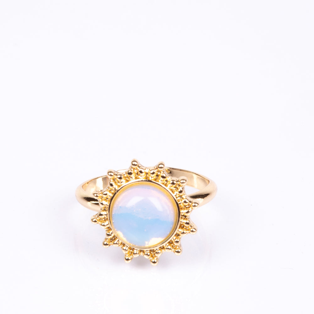 Anillo de Aleación Bañado en Oro con Piedra Lunar 3 