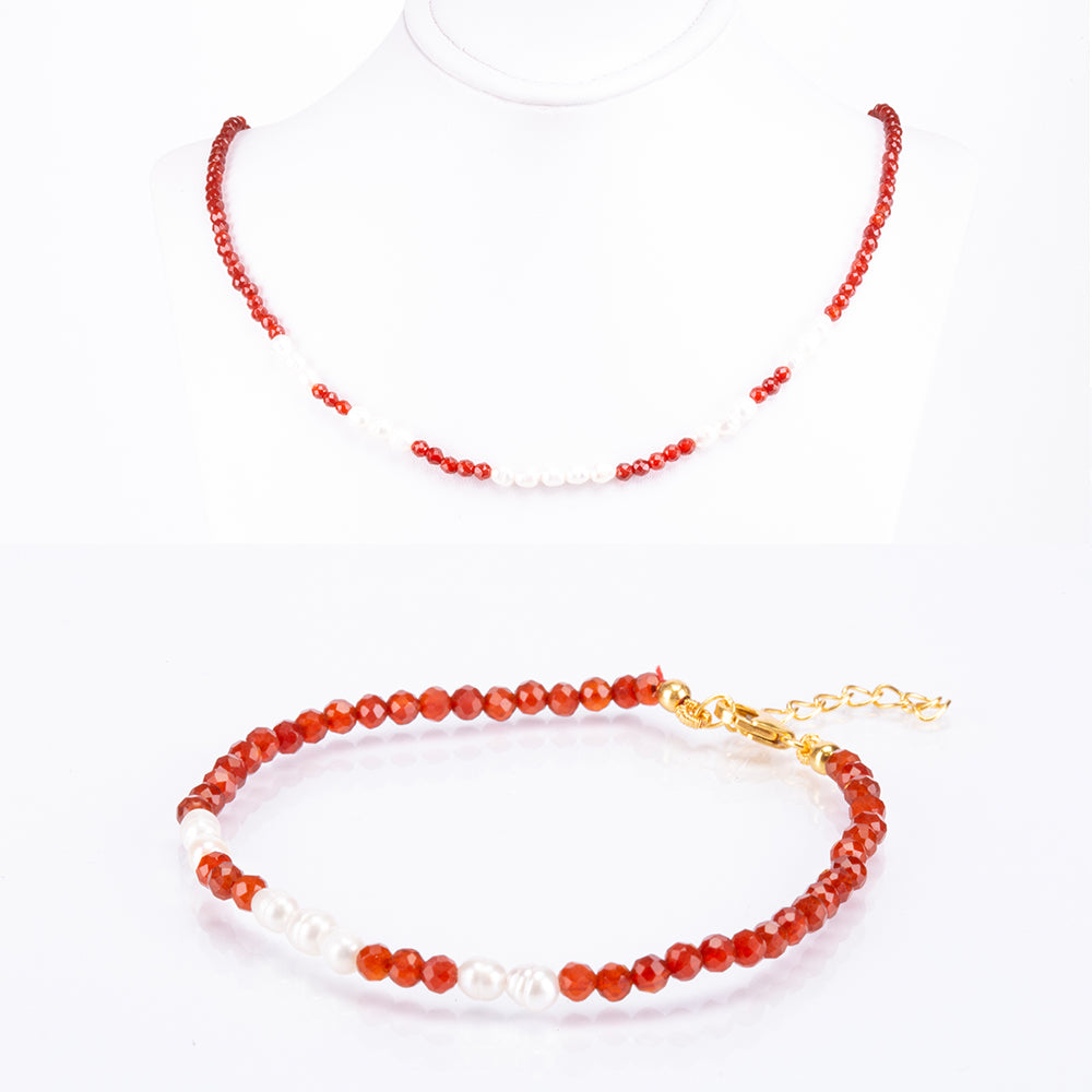 Conjunto de Plata Bañada en Oro con Ónice rojo y Perla de concha ( Collar +Pulsera )