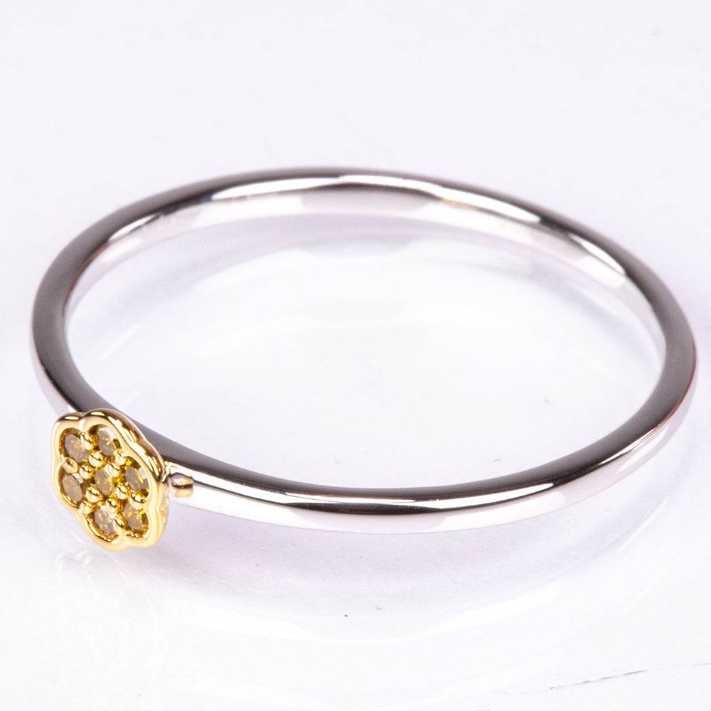 Anillo de Plata con Diamante Verde Veronés