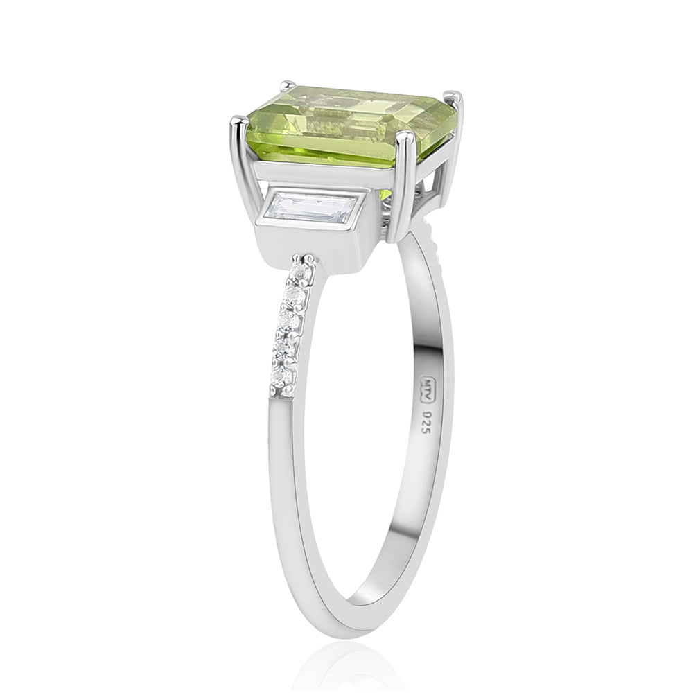 Anillo de Plata con Peridoto y Topacio Blanco