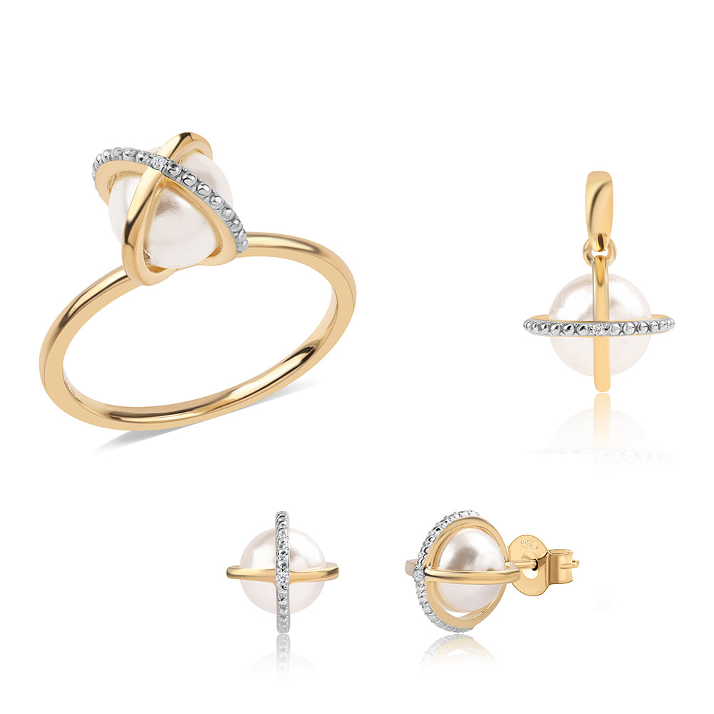 Conjunto de Plata Bañada en Oro con Perla blanca de agua dulce y Topacio Blanco ( Pendientes +Anillo +Colgante )