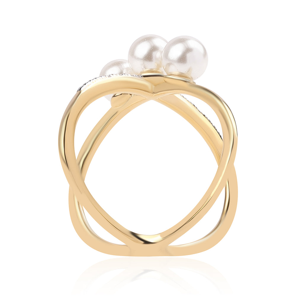 Anillo de Plata Bañada en Oro con Perla blanca de agua dulce y Topacio Blanco