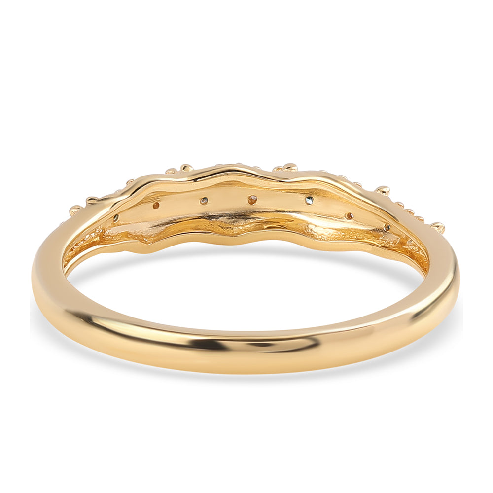 Anillo de Plata Bañada en Oro con Diamante Azul y Diamante blanco