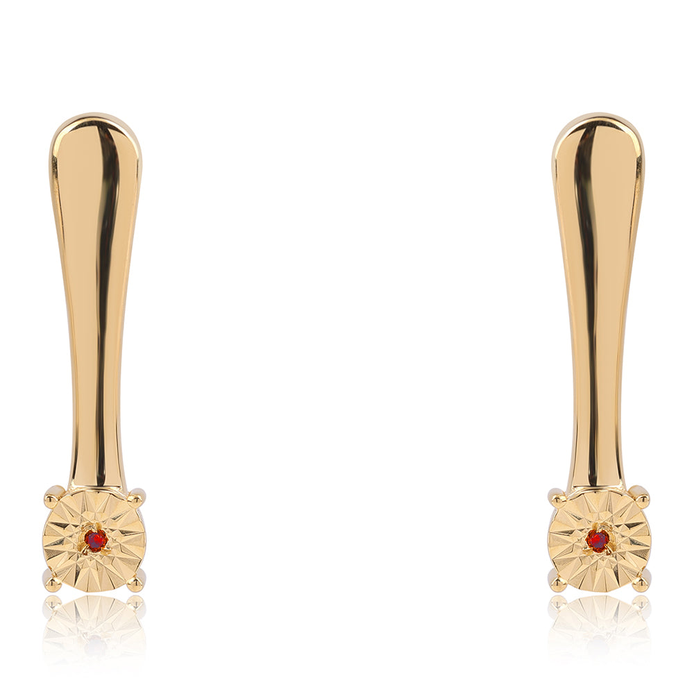 Pendientes de Plata Bañada en Oro con Diamante Rojo