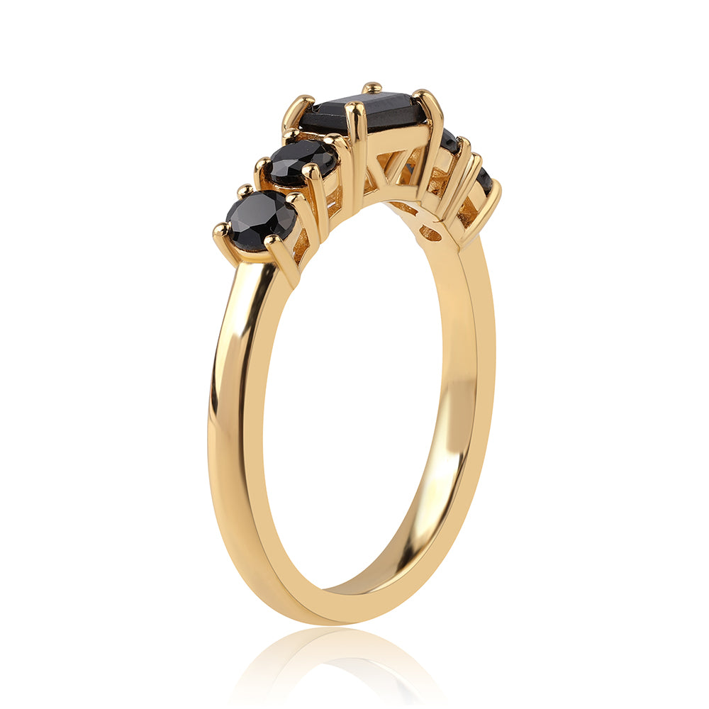 Anillo de Plata Bañada en Oro con Espinela Negra 6 