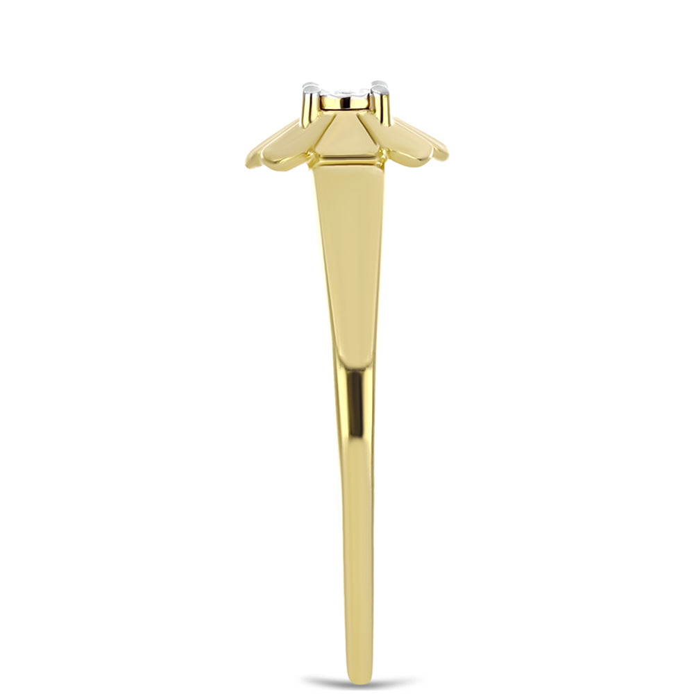 Anillo de Plata Bañada en Oro con Diamante blanco 8 