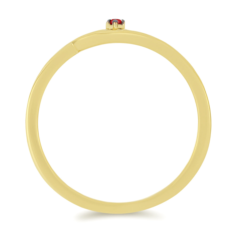 Anillo de Plata Bañada en Oro con Diamante Rojo