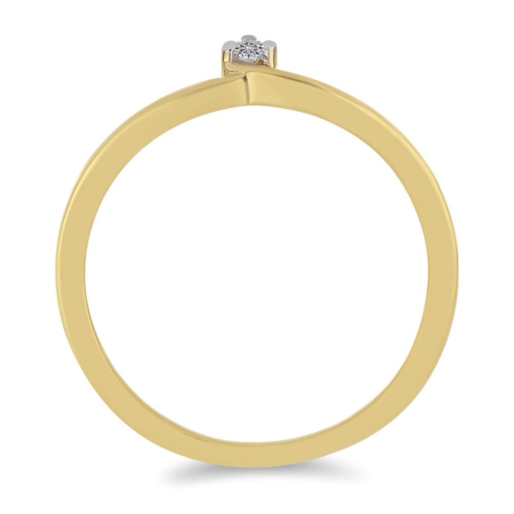 Anillo de Plata Bañada en Oro con Diamante blanco