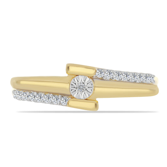 Anillo de Plata Bañada en Oro con Diamante blanco y Zircón Blanco