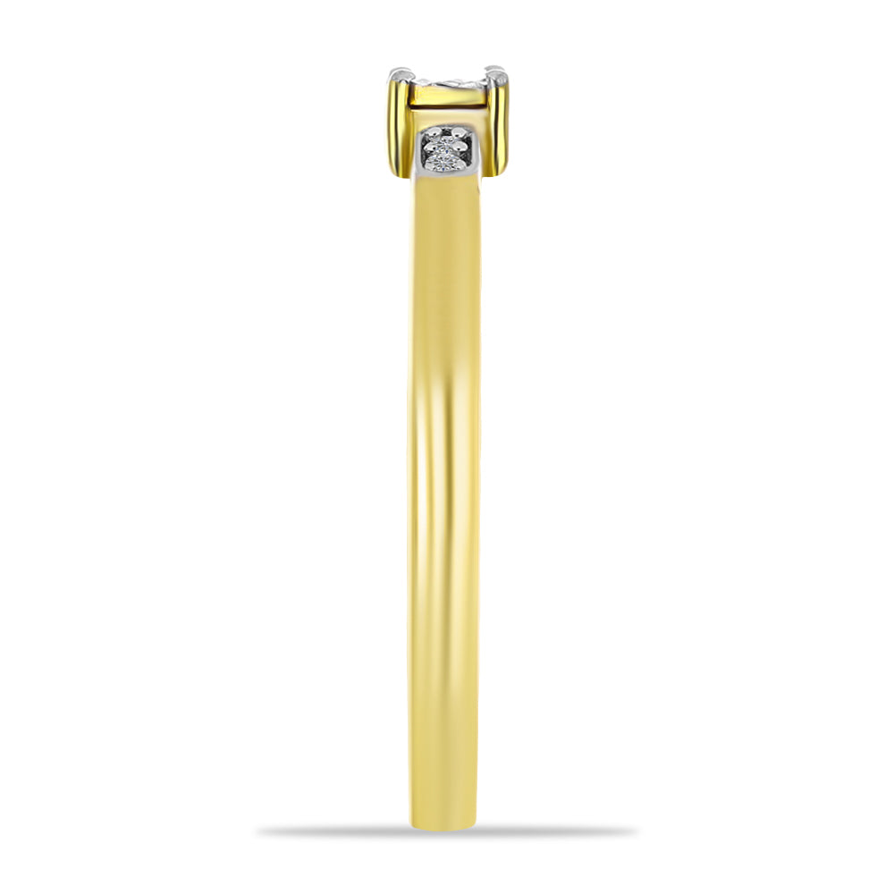 Anillo de Plata Bañada en Oro con Diamante blanco