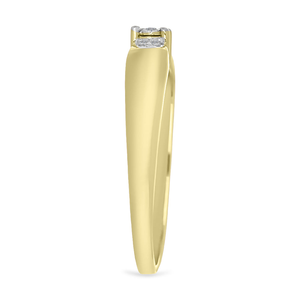 Anillo de Plata Bañada en Oro con Diamante blanco 4 