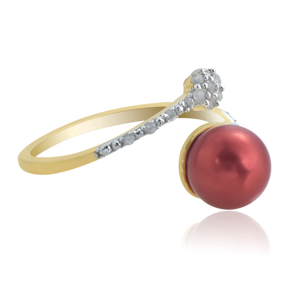 Anillo de Plata Bañada en Oro con Perla roja de río y Topacio Blanco