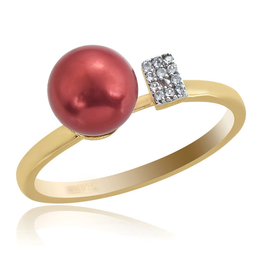 Anillo de Plata Bañada en Oro con Perla roja de río y Topacio Blanco