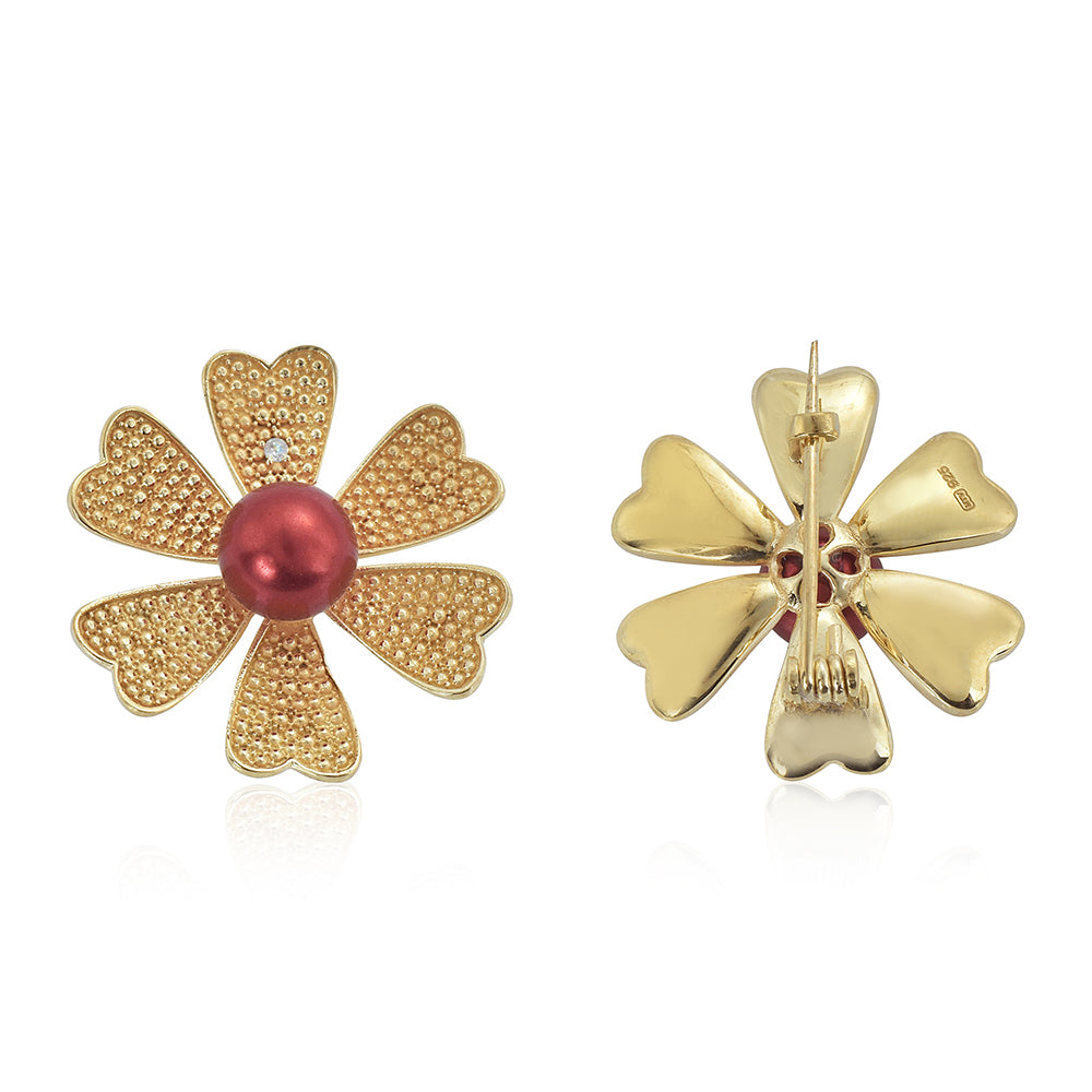 Broche de Plata Bañada en Oro con Perla roja de río y Topacio Blanco